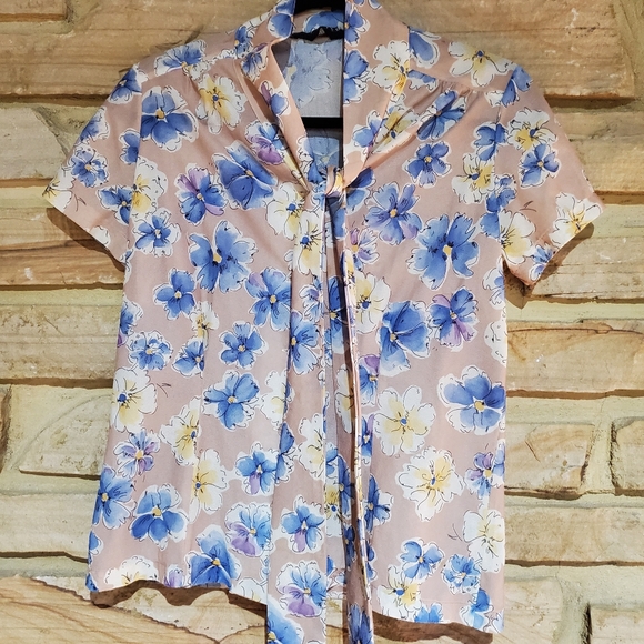 Vintage Top w/ Sash - Picture 6 of 11